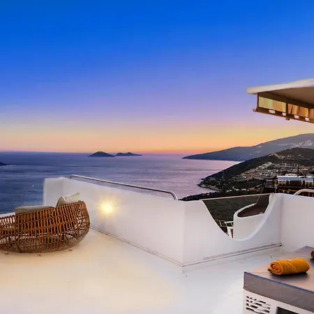 Santorini Hotell *